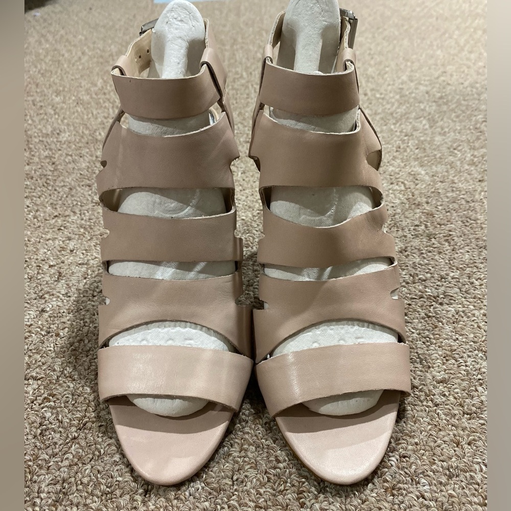 Vince Camuto Sandals - Picture 6 of 8